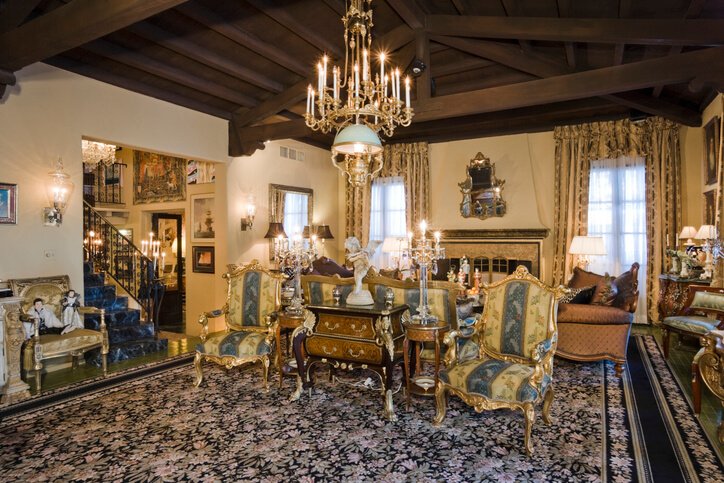 Vintage antiques buyers Salerno FL. Updated 2025